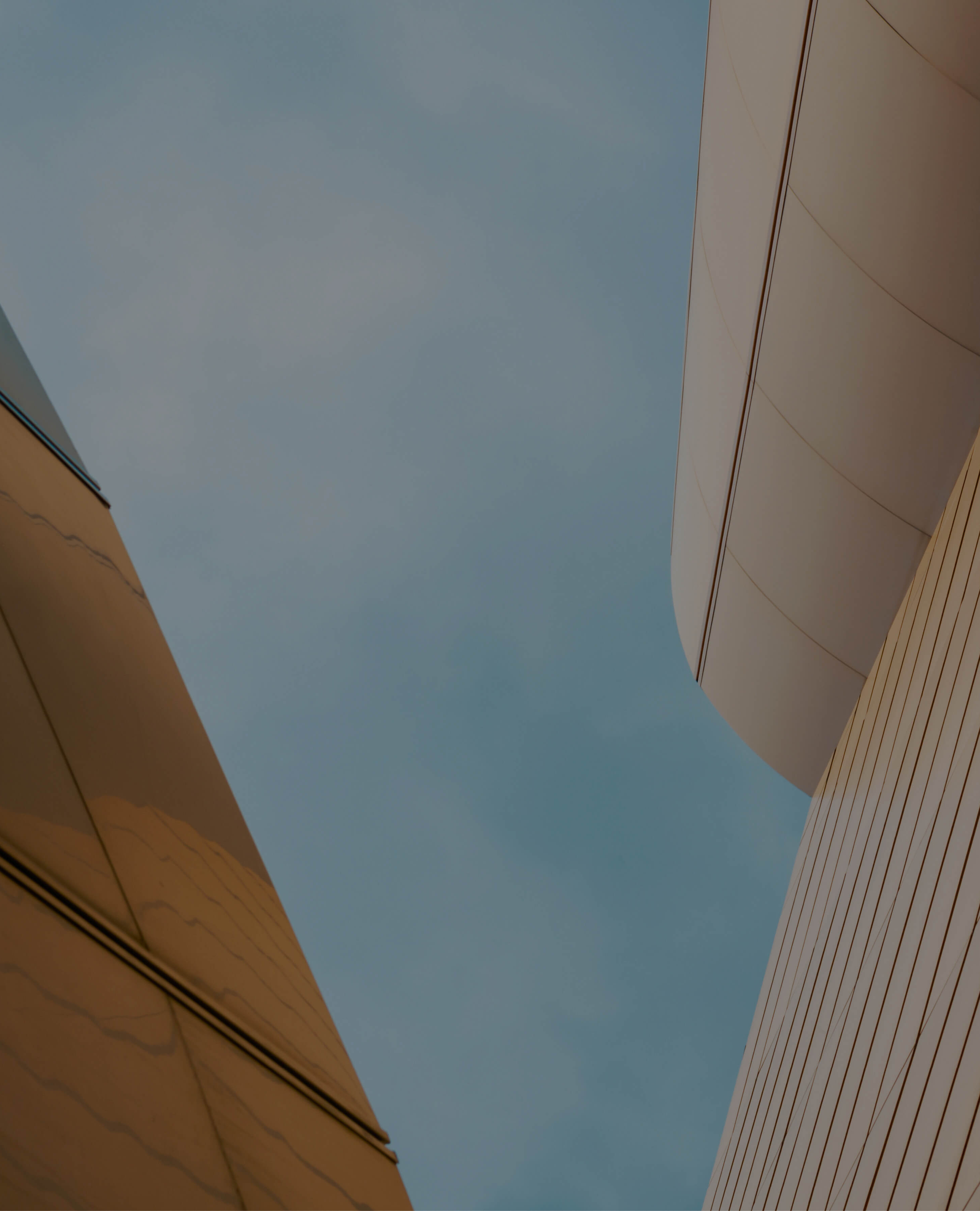 Test report - LP 2026 Cover image for Avaloq wealth insights 2026, showing abstract architectural skyscraper facades in blue and bronze tones with the report title and year displayed prominently.